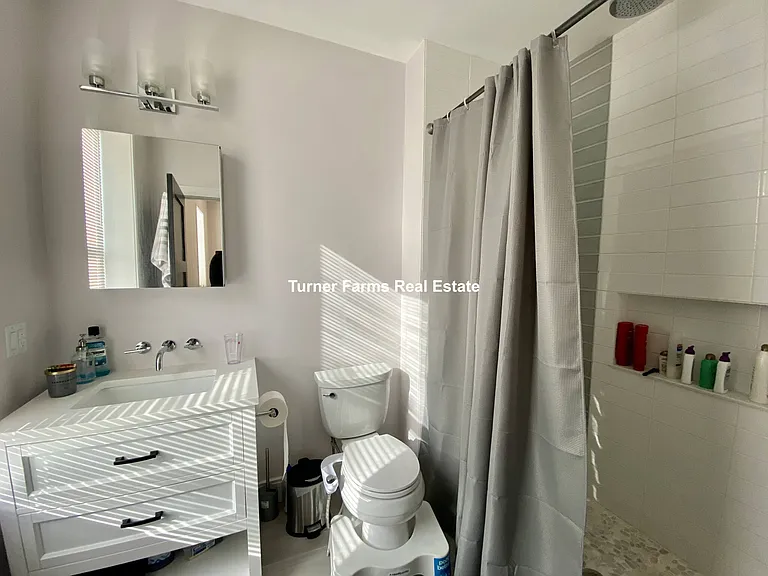 11 Highland Park Ave #2A — Photo 18