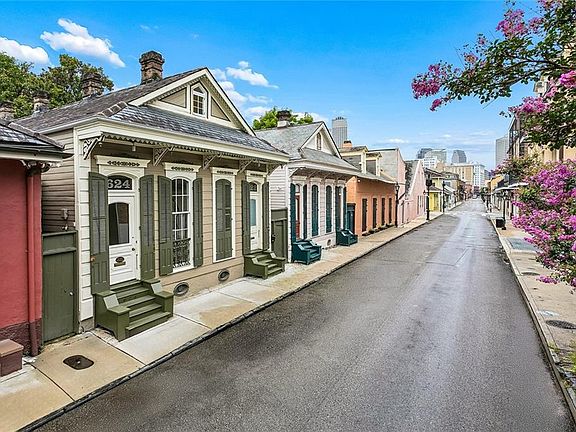 2nd image of 622-24 Burgundy St