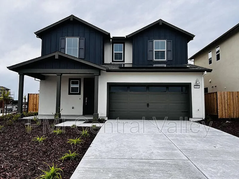 3 bed, 2.5 bath, 1625 sqft, $2,950 — Photo 1