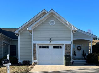 26 Windgate Cir APT 104, Fishersville, VA 22939