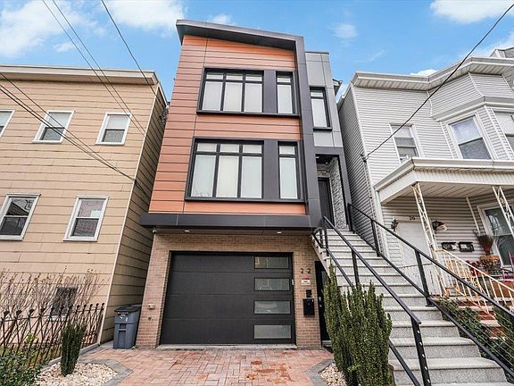2nd image of 22 Poplar St #1