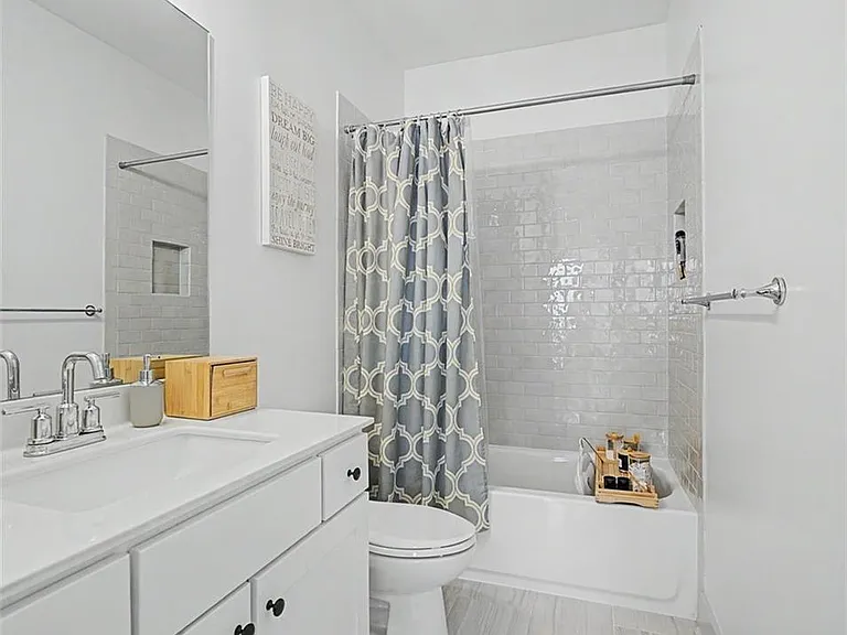 1196 Wylie St SE — Photo 24