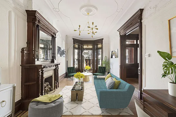 Sold by Compass | media 1