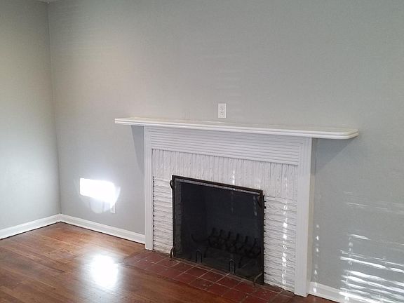 3rd image of 1451 Live Oak Ln