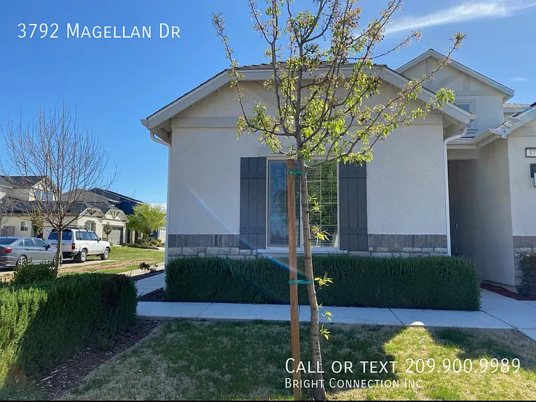 3792 Magellan Dr — Photo 2