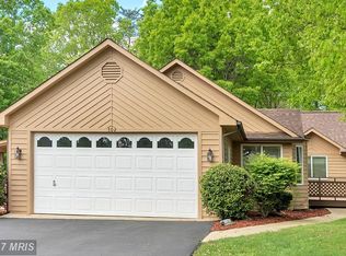 702 Lakeview Pkwy, Locust Grove, VA 22508