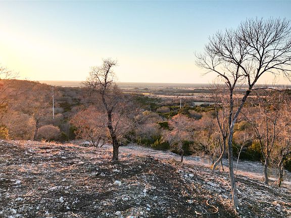 5th image of 1011 Cedar Ridge Rd