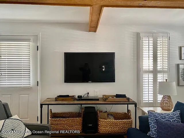42 Central Ave — Photo 17