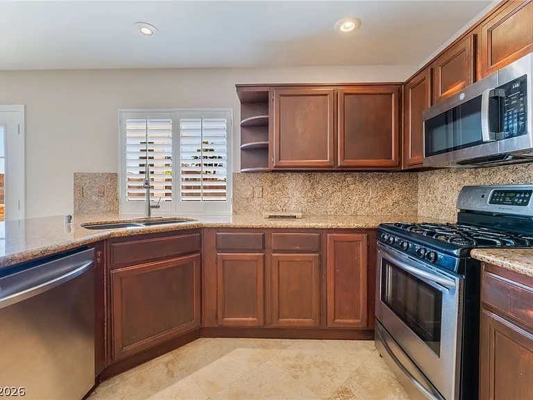 10401 Horseback Ridge Ave — Photo 10