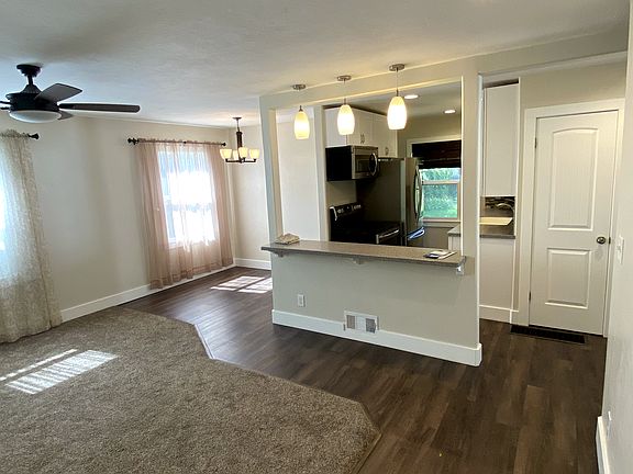 4th image of 248 Maplewood Ave #A
