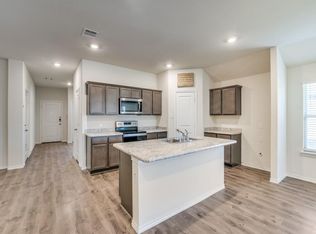 1905 Strongbark Dr, Royse City, TX 75189