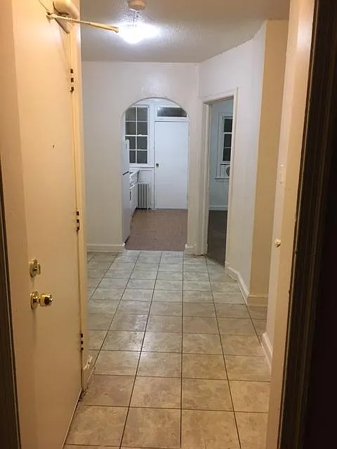 2 bed, 800 sqft, $1,750 — Photo 2