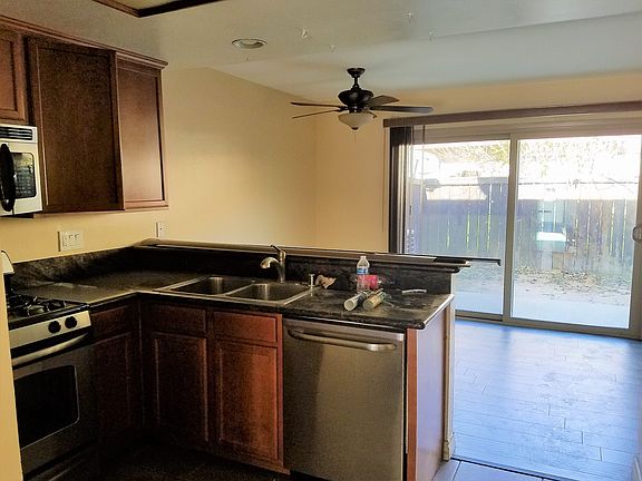 2nd image of 1112 S Cypress Ave Unit 1-55
