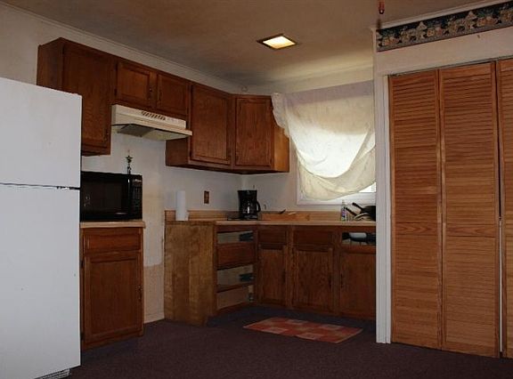 3rd image of 4458 Williamson Dr