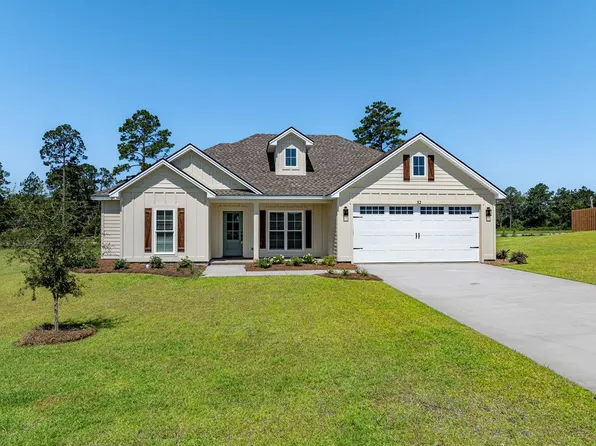 32 Edgewater Dr, Tifton, GA 31793