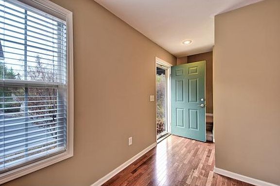 4th image of 1406 Kensington Pl #0