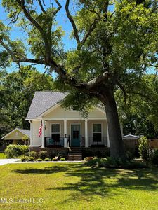 1435 Mantou St, Pascagoula, MS, 39567