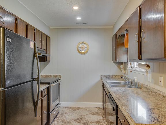 5th image of 7623 Cumberland Dr