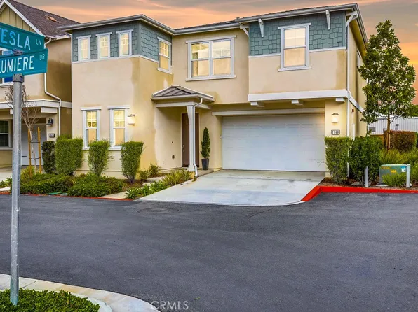 2968 Lumiere Dr, Costa Mesa, CA 92626
