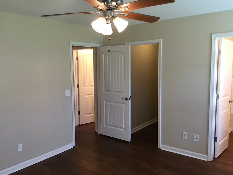 25 Twin Oaks Pl — Photo 8