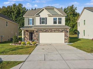1213 Weavers Trace Dr, Zebulon, NC 27597