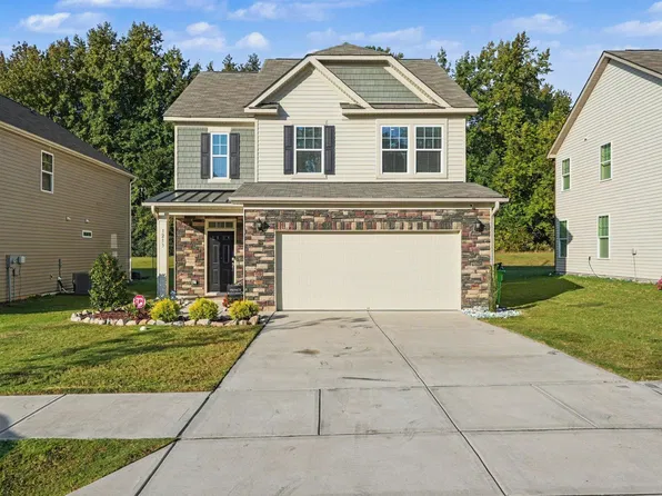 1213 Weavers Trace Dr, Zebulon, NC 27597