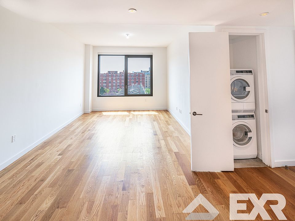 1st image of 54 Noll St #5991