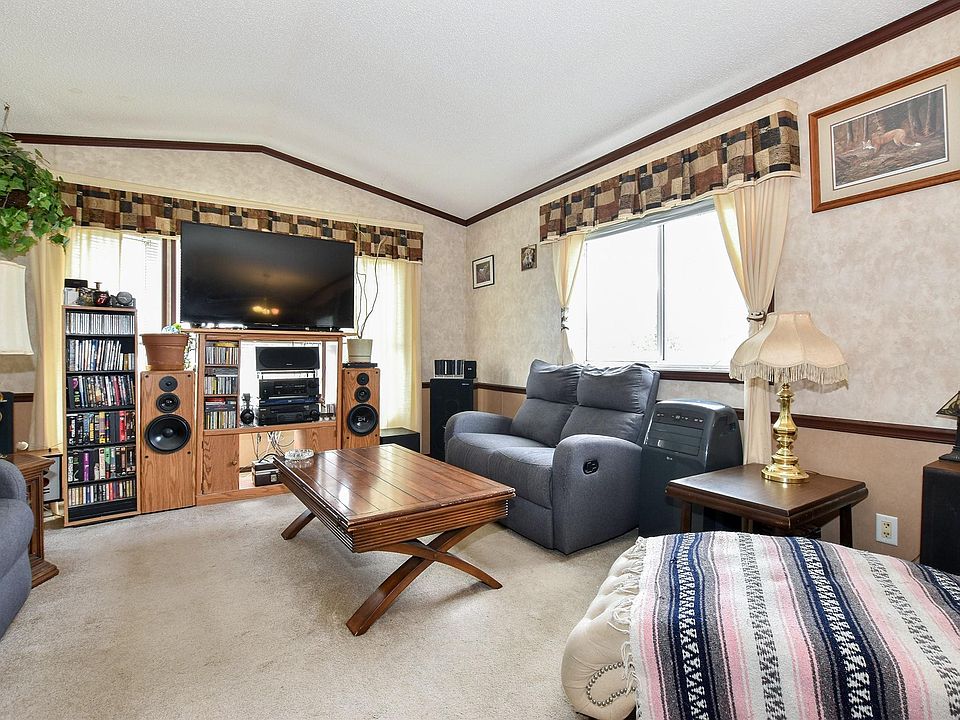 2035 Martens St Abbotsford BC Zillow