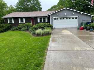 91 Deer Trail Dr, Thornville, OH 43076