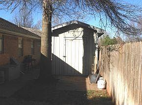 2nd image of 1024 N Terrace Dr