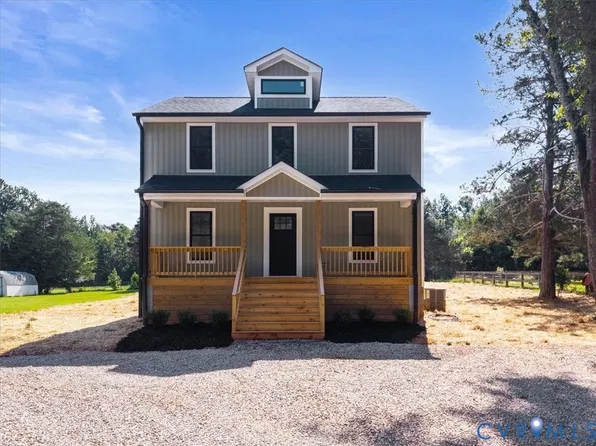 2242 Lakeview Dr, Powhatan, VA 23139