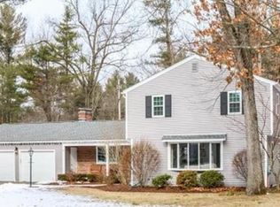 2 Conifer Dr, Wilbraham, MA 01095