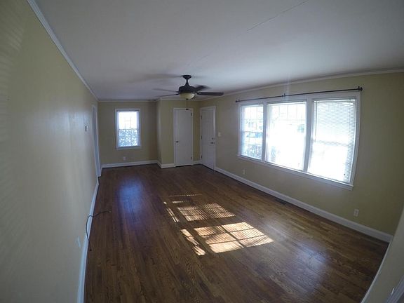 2nd image of 42 N Garden Cir #42