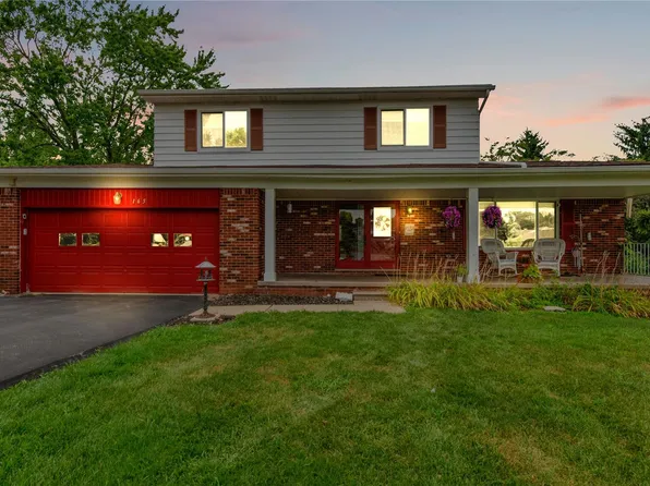 165 Lisa Ct, White Lake, MI 48386