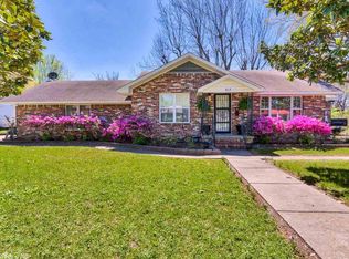 717 2nd St, Conway, AR 72032