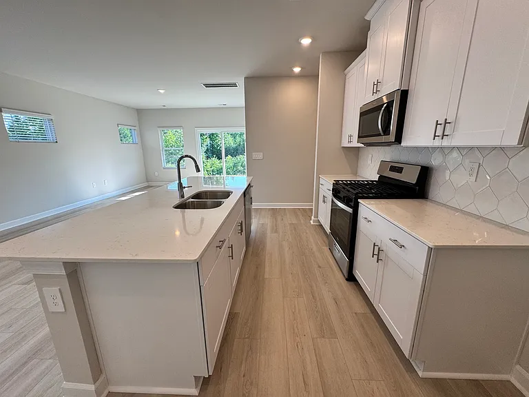 102 Longleaf Ln — Photo 15
