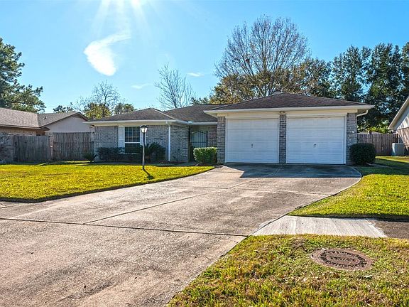 3rd image of 15951 Wine Rock Dr