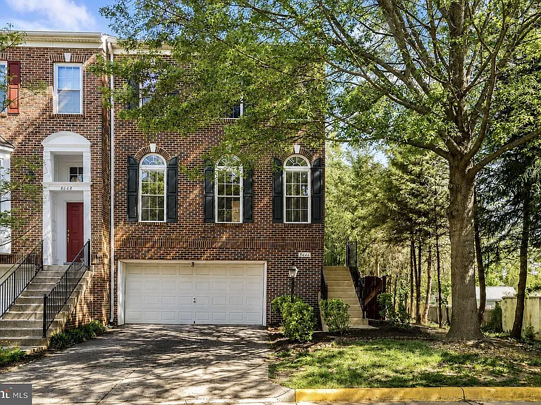 8646 Royal Worcester Ln — Photo 2