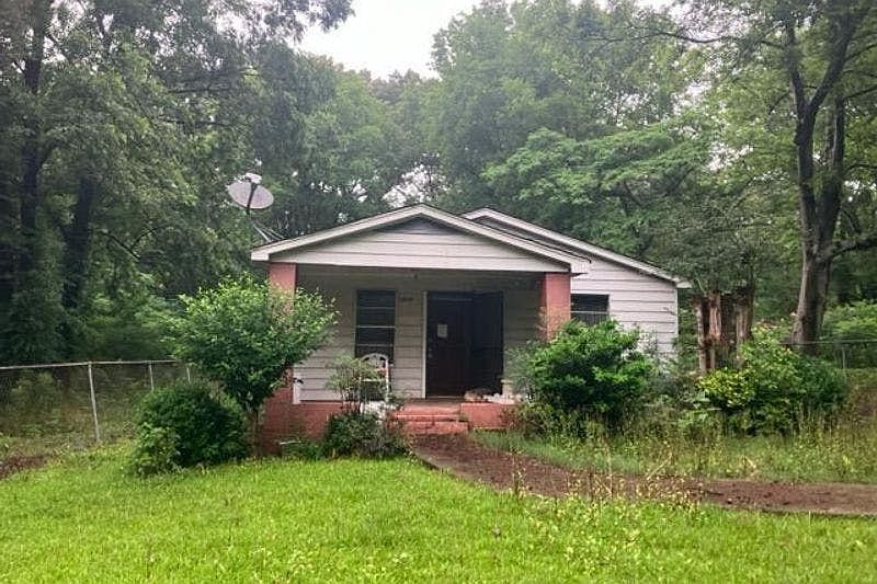 1st image of 1016 Penfield Dr