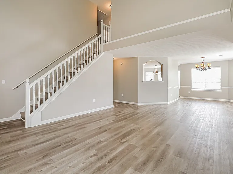 20 Grayson Ln — Photo 3