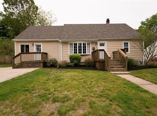 6 Lantern Ln, Coventry, RI 02816