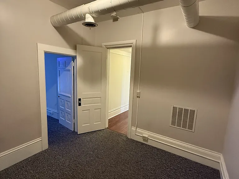 36 N Howell St #2 — Photo 9