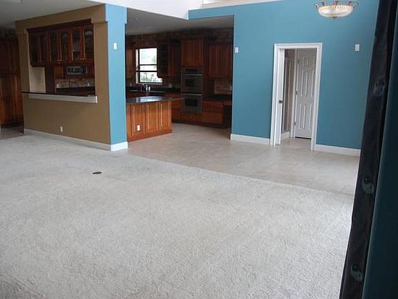 4th image of 2685 Lakebreeze Ln N