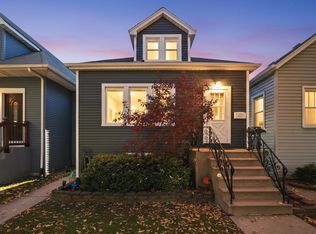 6245 W Byron St, Chicago, IL 60634