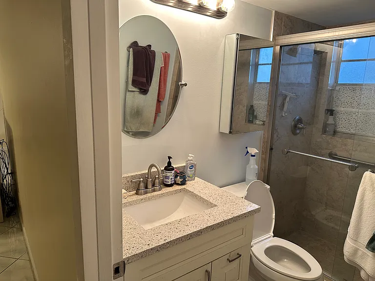 43 Fanshaw B #B — Photo 7