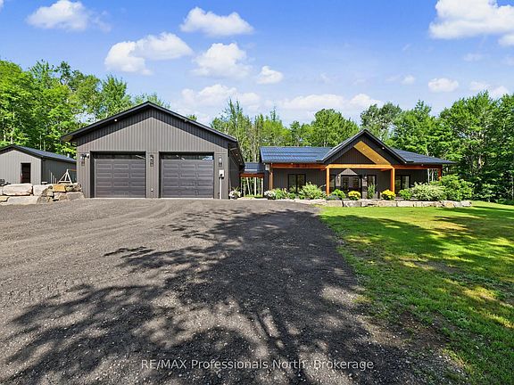 2nd image of 1541 Bobcaygeon Rd