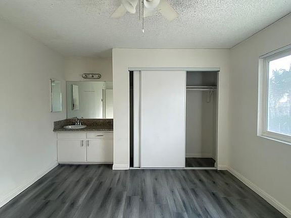 3rd image of 7312 Newlin Ave #C