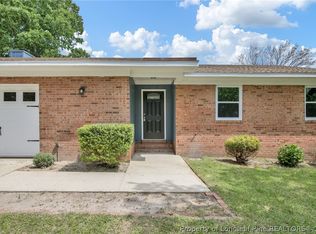 6894 Brasswood Dr, Fayetteville, NC 28314