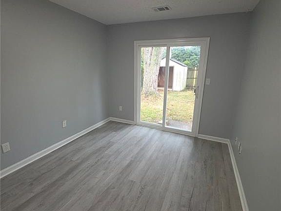 5th image of 1211 Haig Cir