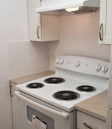 2nd image of 5402 Rose Hill Cir APT D